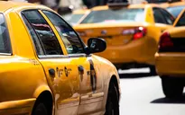Cuộc sống khó khăn, nhiều tài xế taxi ở New York (Mỹ) tự sát