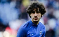 Hợp đồng đầu tiên của Arsenal dưới triều đại Unai Emery gây bất ngờ