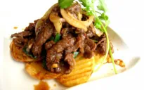 Hướng dẫn cách làm thịt bò xào khoai tây thơm ngon khó cưỡng