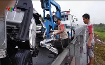 Tai nạn trên cao tốc Trung Lương - TP.HCM, 5 người thương vong