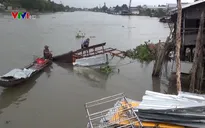 An Giang: Sà lan đâm sập 5 nhà dân rồi bỏ chạy