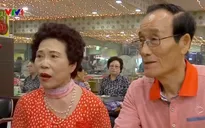 Người già Hàn Quốc đến vũ trường tìm niềm vui giải trí