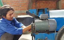 Nông dân chế tạo thành công máy rửa quả hồng xiêm