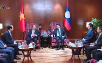 Việt Nam luôn dành ưu tiên cao nhất cho việc tăng cường quan hệ gắn bó đặc biệt với Lào