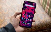 "Sát thủ" của iPhone X thắng lớn sau 1 tháng ra mắt