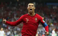 Cú sút phạt mang thương hiệu Ronaldo hạ gục De Gea