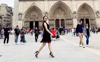 Bảo Thanh ăn mặc cực sành điệu trên đường phố Paris