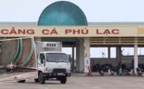 Tình trạng xe chở xăng dầu không an toàn tại cảng cá Phú Lạc