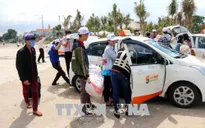 Hơn 250 thí sinh ở huyện đảo Phú Quý vào đất liền để chuẩn bị dự thi THPT Quốc gia