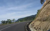 Đảm bảo an toàn giao thông qua đèo Sông Pha
