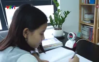 Captain Eye - Robot chống cận thị và gù lưng cho trẻ em