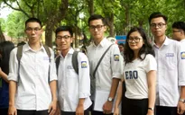 Thi THPT Quốc gia 2018: Cha mẹ đồng hành cùng thí sinh