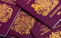Toà án Anh bác bỏ hộ chiếu cho "giới tính thứ ba"