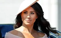 Soi tủ đồ triệu đô của Công nương Meghan Markle kể từ khi làm dâu Hoàng gia Anh