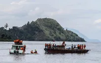 Indonesia: Điều tra hình sự 4 cá nhân trong vụ đắm tàu ở hồ Toba