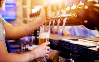 Thịt, bia, Coca Cola ở châu Âu ngừng sản xuất vì thiếu khí CO2