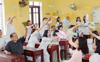 Chùm ảnh kỷ yếu đáng yêu của những...bậc phụ huynh
