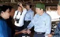 Phó Chủ tịch Quốc hội Phùng Quốc Hiển thăm đồng bào vùng lũ Lai Châu