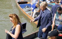 HLV Arsene Wenger "du ngoạn sơn thủy" chờ Real Madrid