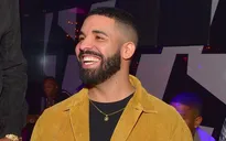 Drake lên chức bố trong khi vẫn hát về Bella Hadid