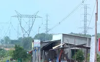 Tháo dỡ nhiều công trình xây dựng dưới đường điện 500kV
