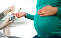 Mẹ bầu cần làm gì để kiểm soát tiểu đường thai kỳ?