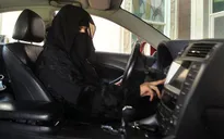 Saudi Arabia bắt đầu cấp những bằng lái xe đầu tiên cho phụ nữ