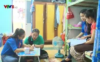 Tình nguyện dạy tiếng Việt cho du học sinh Lào