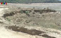Nạo vét hồ chứa bồi lắng tại Ninh Thuận