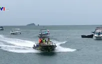 Cứu 7 ngư dân tàu cá Ninh Thuận gặp nạn trên biển