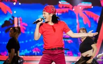 Hóa thân thành Tuấn Hưng, Duy Khánh lần đầu tiên giành giải nhất tuần Gương mặt thân quen