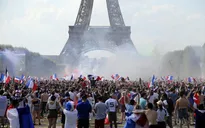 Nước Pháp vỡ òa sau trận chung kết FIFA World Cup™ 2018
