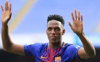 Hờ hững với Premier League, trung vệ tỏa sáng tại World Cup quyết bám trụ với Barcelona