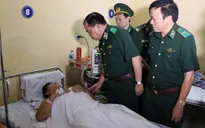 Thăng quân hàm cho chiến sỹ biên phòng bị thương khi truy bắt tội phạm ma tuý