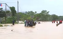 Nhiều hộ dân tại Phú Thọ bị cô lập do mưa lũ