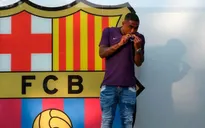 Bị Barcelona nẫng tay trên trên vụ Malcom, AS Roma bực mình đòi kiện
