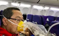 Máy bay rơi tự do 7.600m do phi công hút thuốc lá điện tử trong buồng