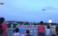 Quán cà phê ngắm máy bay lướt ngang đầu ở TP.HCM