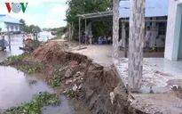 Gần 50 điểm sạt lở chia cắt đường giao thông tại Tiền Giang