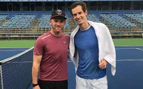 Wayne Rooney tranh tài đánh tennis với Andy Murray
