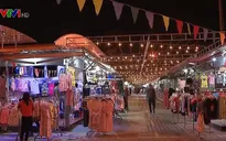 Ghé thăm chợ container ở Campuchia