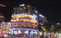 Người dân Hà Nội khổ vì nắng nóng