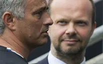 Tình bạn giữa Mourinho và "sếp" Man Utd trên bờ vực rạn nứt