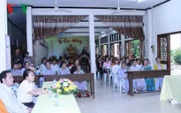 Khai giảng lớp học tiếng Việt và tiếng Lào cho bà con tại Vientiane