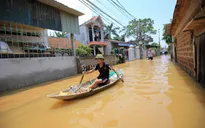 Nhiều xã ven sông Bùi, huyện Chương Mỹ, Hà Nội vẫn ngập nặng