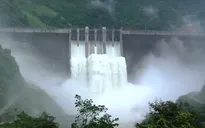 Nghệ An: Sau 2 ngày xả lũ, lượng nước đổ về Thủy điện Bản Vẽ vẫn tăng cao