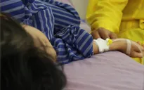 Bệnh mùa nắng nóng và cách phòng tránh cho trẻ