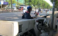 Nắng nóng kéo dài, thợ điều hòa làm không hết việc
