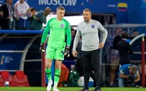 FIFA World Cup™ 2018: Bị chê...lùn, thủ thành tuyển Anh "đấu võ mồm" với Thibaut Courtois