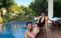 Siêu mẫu Hà Anh diện bikini khoe dáng nuột nà hơn 1 tháng sau sinh